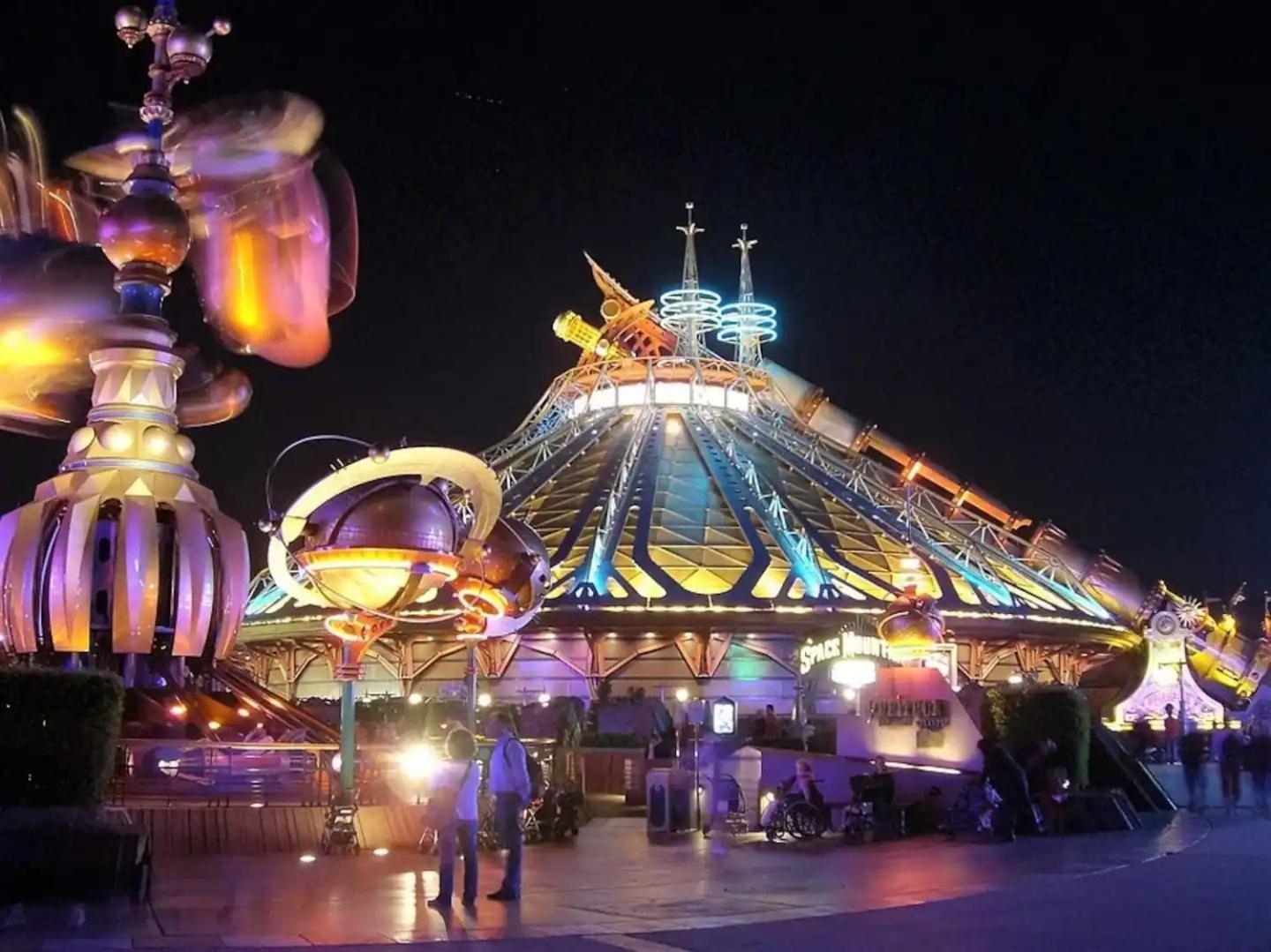 Magic Studio - Disneyland Paris Shopping Village 9 Minutes 谢西 外观 照片